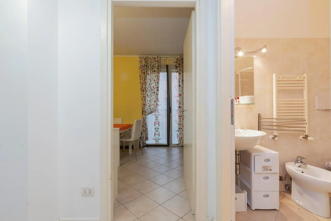 Design Apartment Near Linate - Salomone Milan