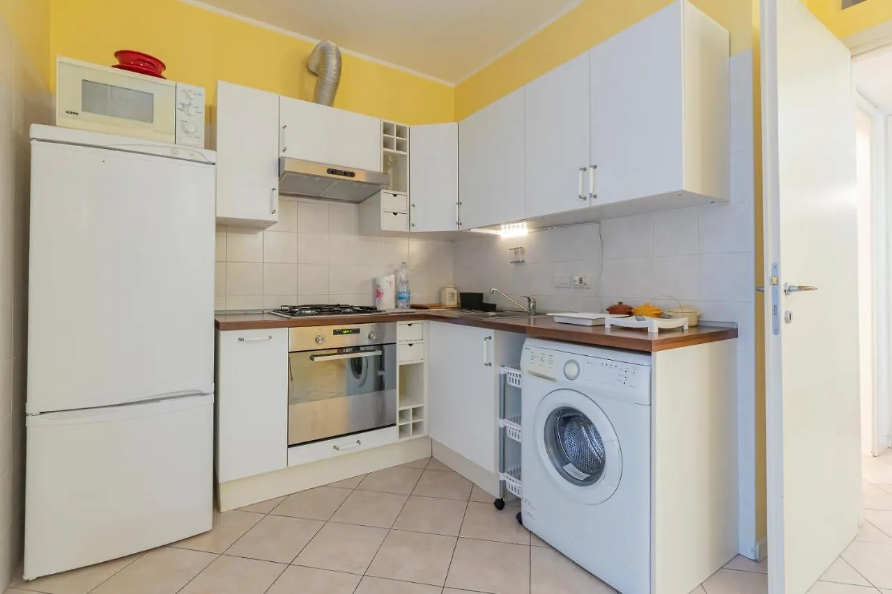 Design Apartment Near Linate - Salomone Milan